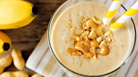 Folato: Smoothie de banana e nozes