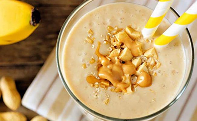 Folato: Smoothie de banana e nozes